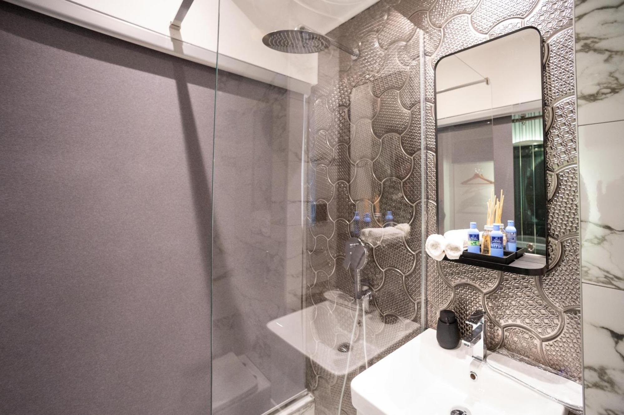 Natali Luxury Suites Белград Номер фото