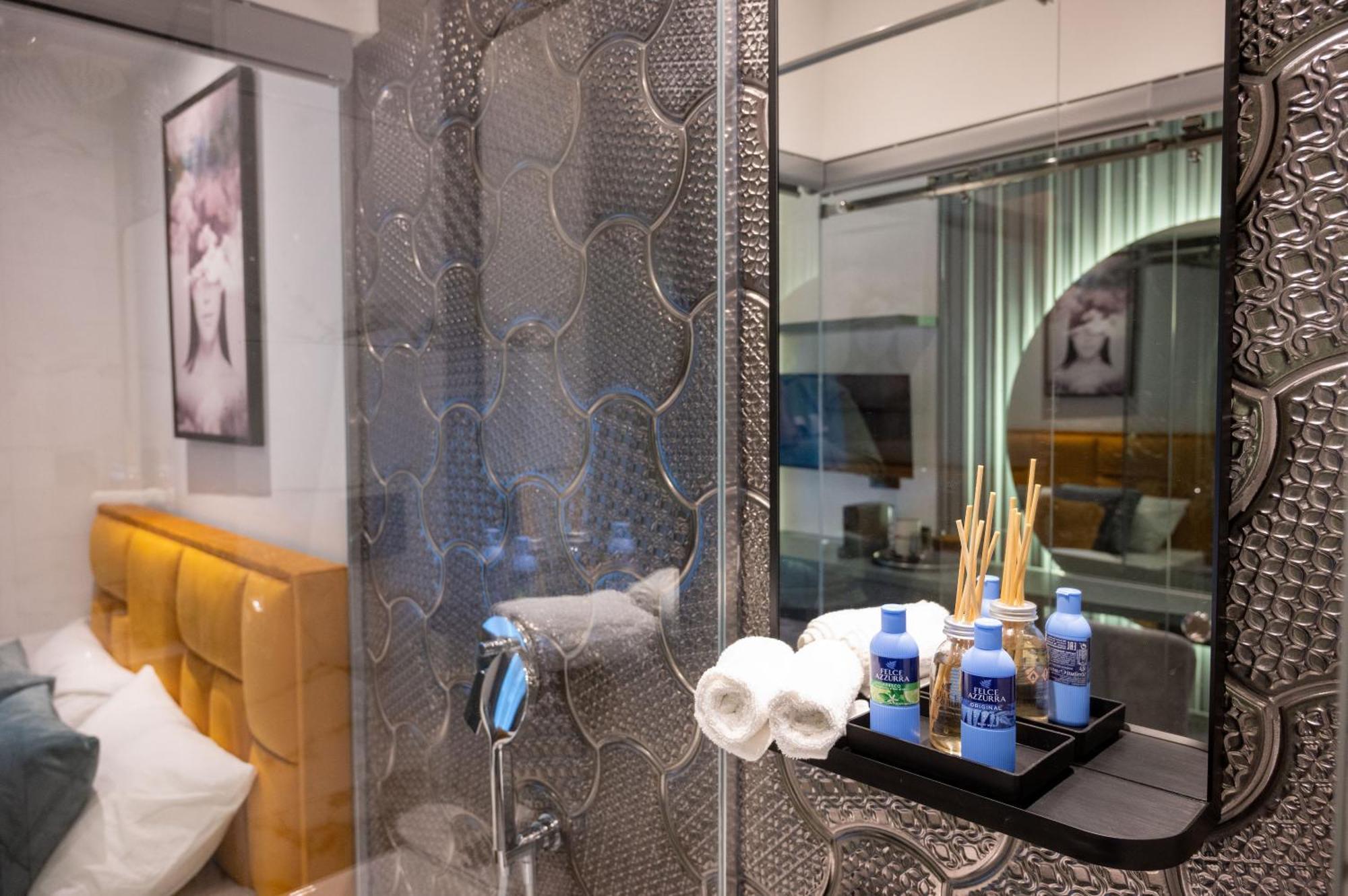 Natali Luxury Suites Белград Номер фото